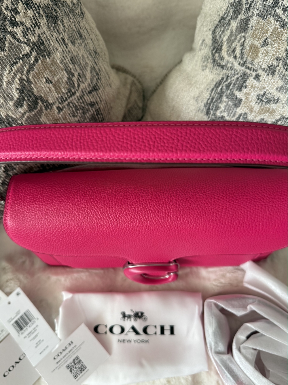 🌷 AUTH Coach Dragonfruit CH735 Fuchsia Pink Leather Tabby 26  Handbag Bag - Picture 9 of 16